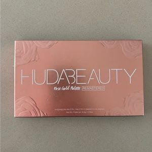 HUDA Rosegold Remastered Pallette